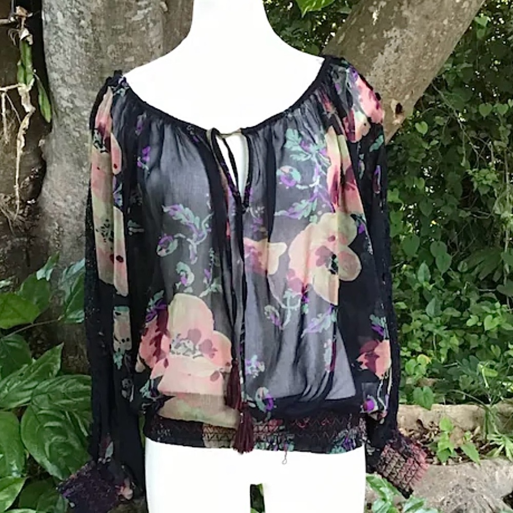 Ralph Lauren Silk And Lace Blouse P2P 23-25”